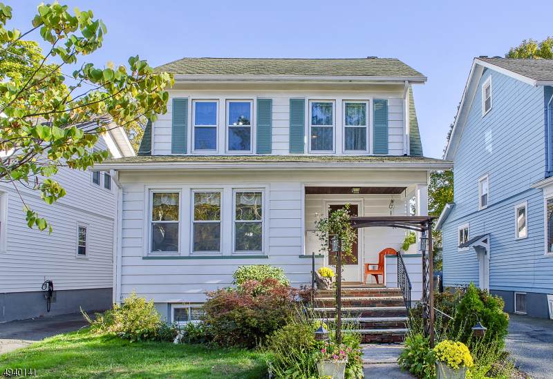 62 Hughes St - Photo 1
