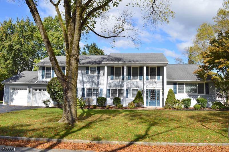 1 Maple Ave - Photo 1