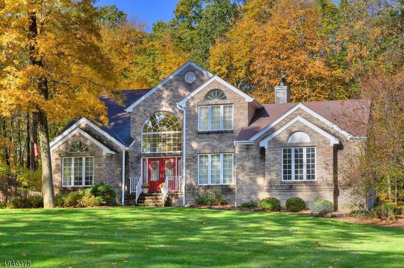 9 Crescent Ridge Rd - Photo 1