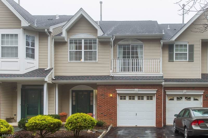 40 Kensington Dr - Photo 1