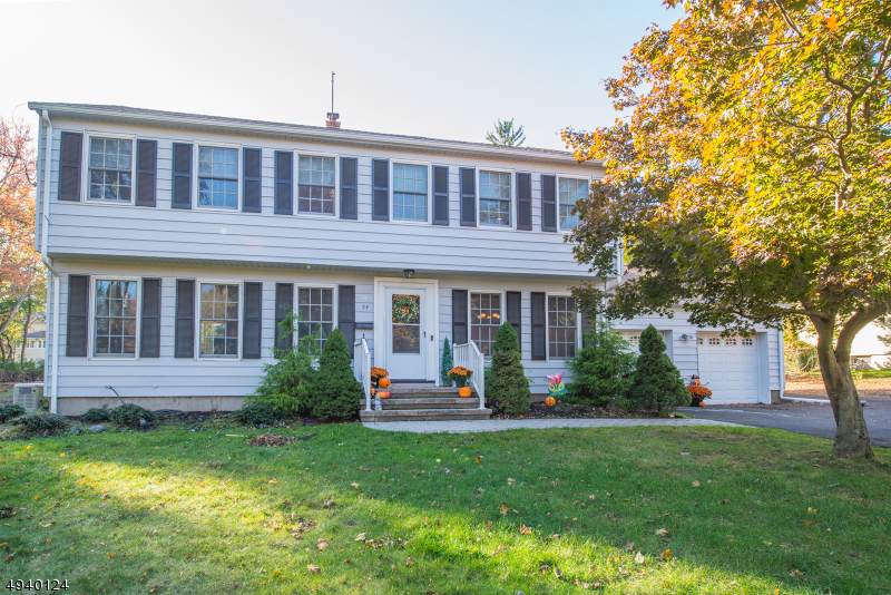 54 Crescent Ave - Photo 1