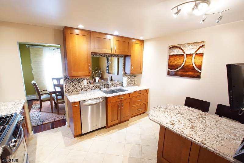 11 Sentinel Ct - Photo 1