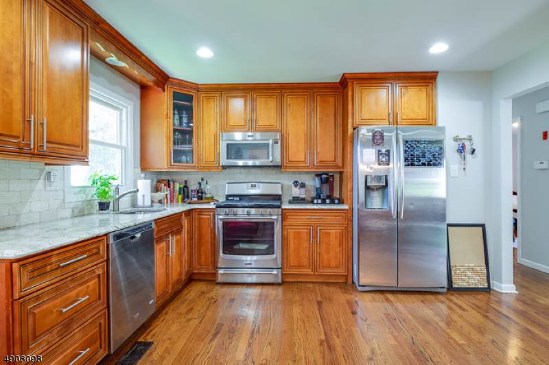 14 Ash Ln - Photo 1