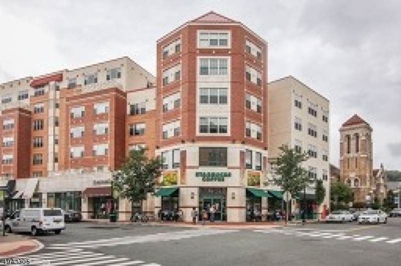 48 S Park St - Photo 1