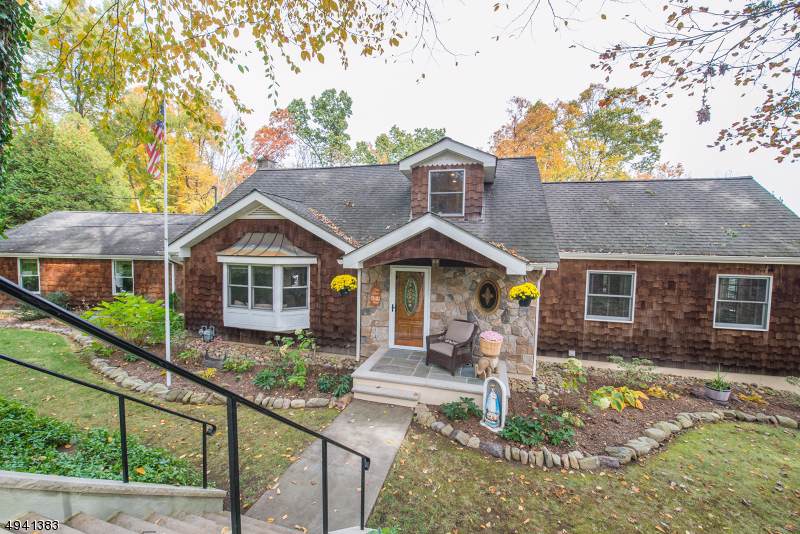 36 Hussa Place - Photo 1