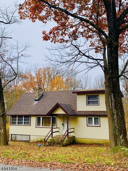 1228 Lakeside Dr East - Photo 1