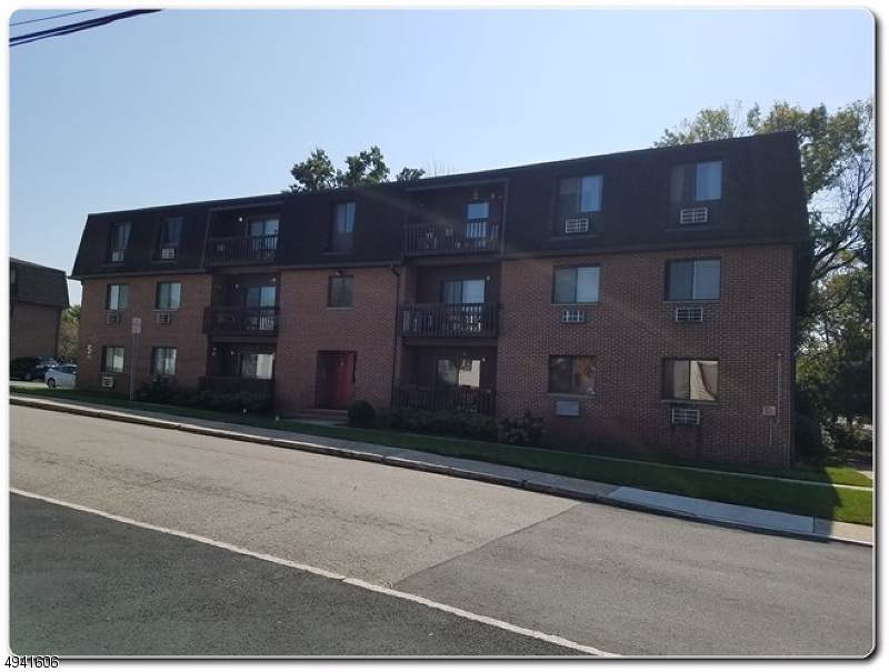 5 Montgomery St U-B8 - Photo 1