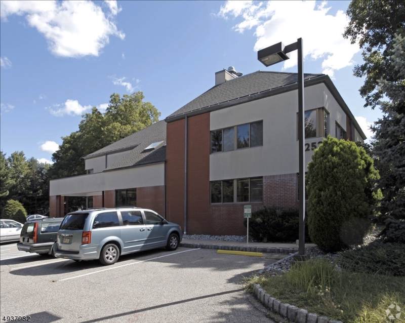 252 Columbia Tpke - Photo 1