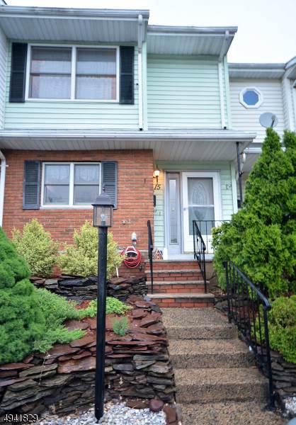 15 Kyle St - Photo 1