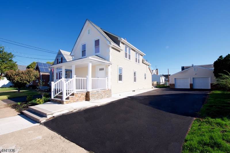 151 S 9Th Ave - Photo 1
