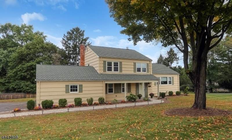 34 Deerfield Rd - Photo 1