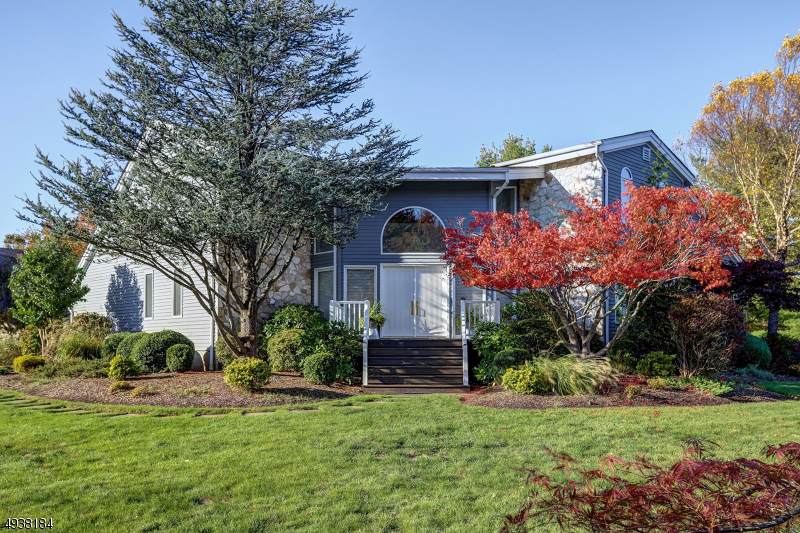 1 Lakeside Ave - Photo 1