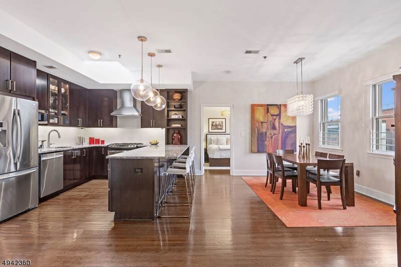 109 Jackson St - Photo 1