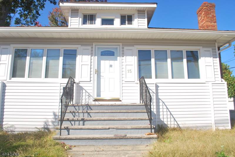 15 Pehle Ave - Photo 1