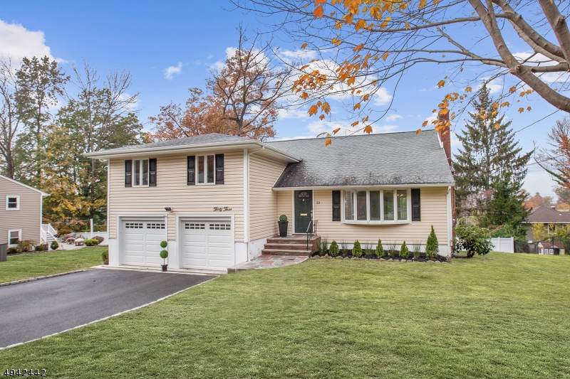 33 Mitchell Ave - Photo 1