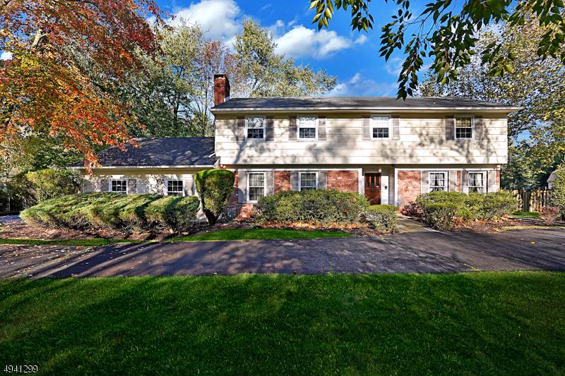 1081 Raritan Rd - Photo 1