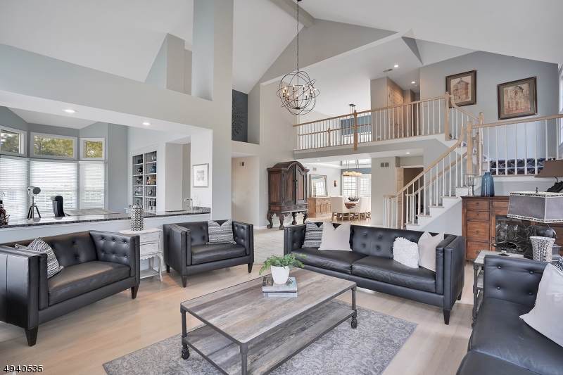25 Gatehouse Rd - Photo 1