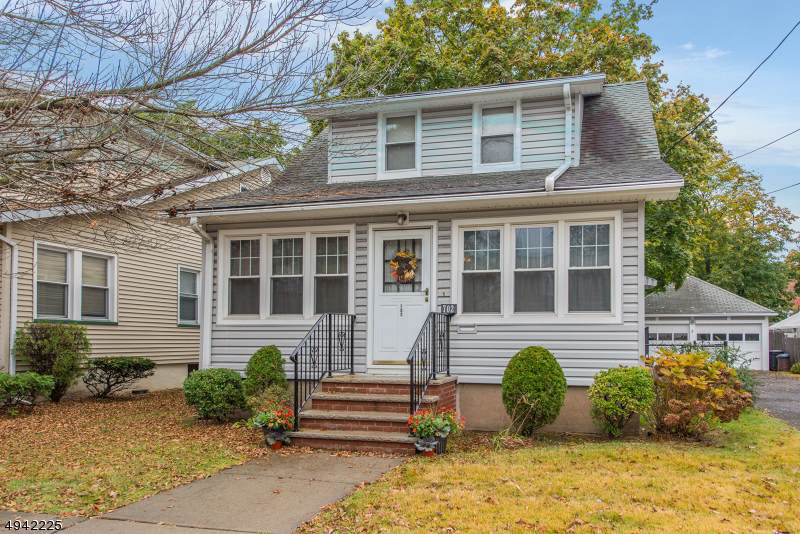 702 Lafayette Ave - Photo 1
