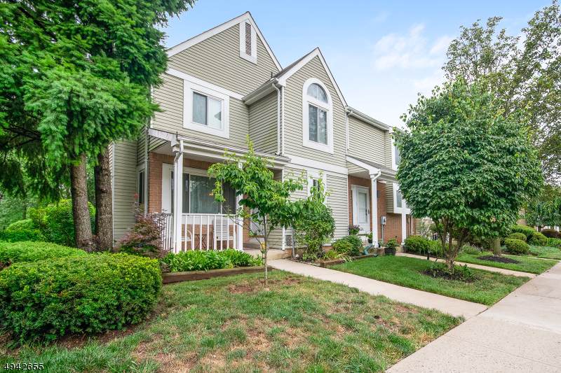 123 Hollow Oak Ct - Photo 1