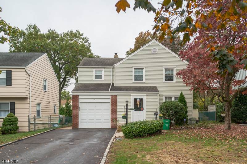 33 Highfield Ln - Photo 1