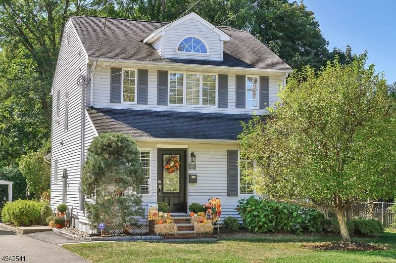 411 Lathrop Ave - Photo 1