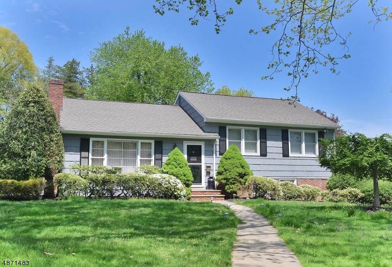 2 Townsend Dr - Photo 1