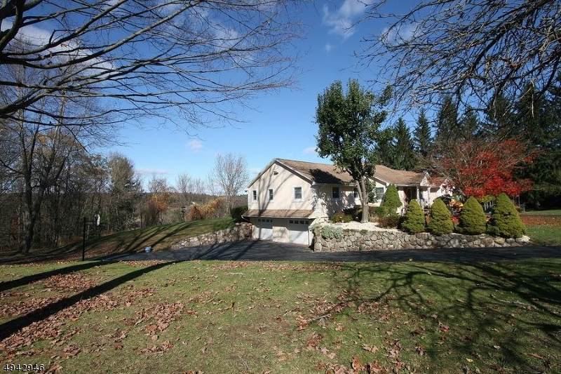 9 Coss Ln - Photo 1