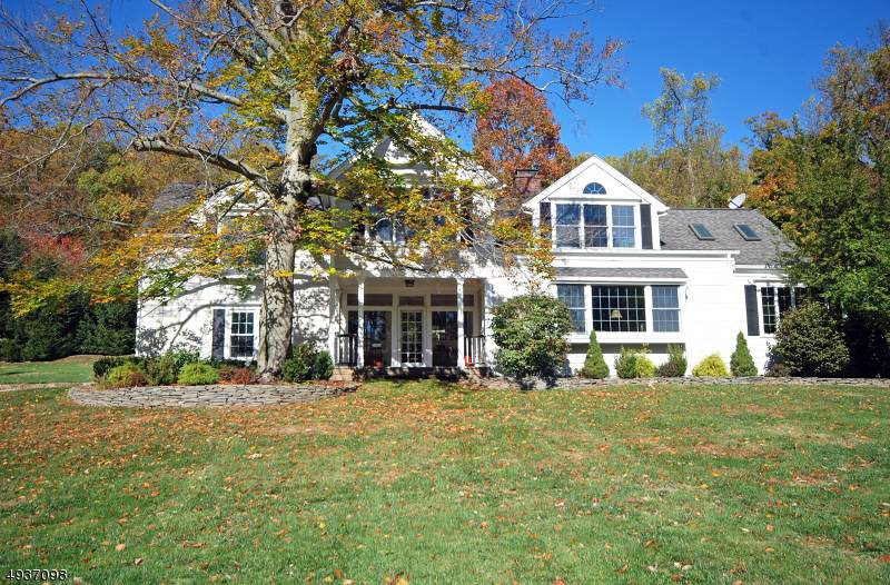 633 Valley Rd - Photo 1