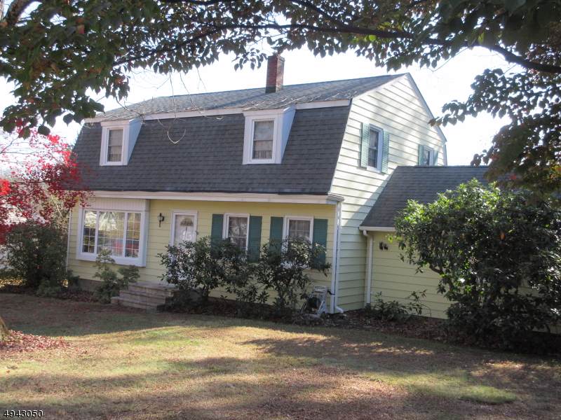 8 Gold Ln - Photo 1