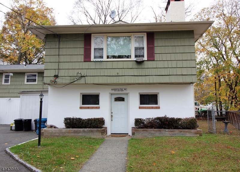24 Erie Ave - Photo 1