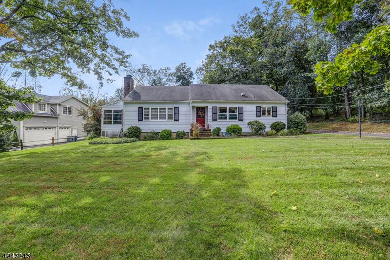 814 Fairmount Ave - Photo 1