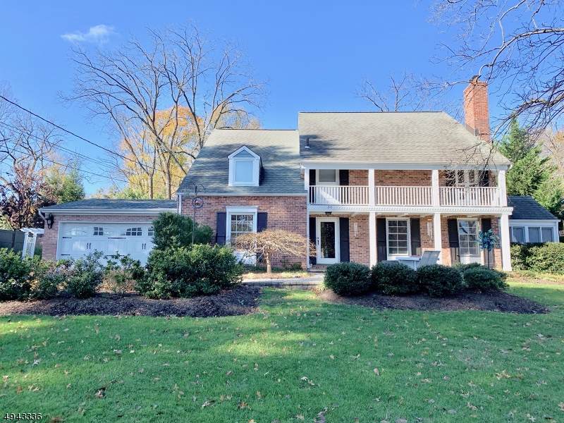 31 Norman Cir - Photo 1
