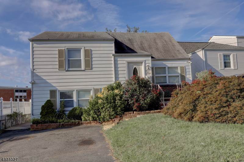 499 Greylock Pky - Photo 1