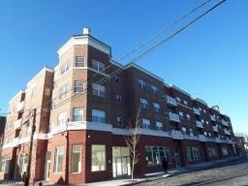 902 N 5Th St - Photo 1