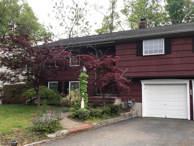 18 Edgemere Rd - Photo 1