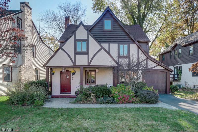 860 Ridgewood Rd - Photo 1