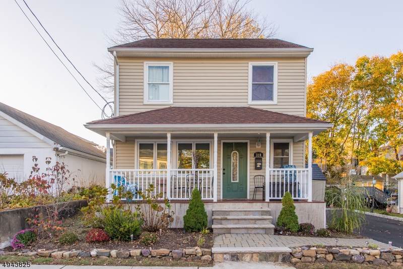 310 Green St - Photo 1