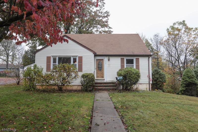 592 New Durham Rd - Photo 1