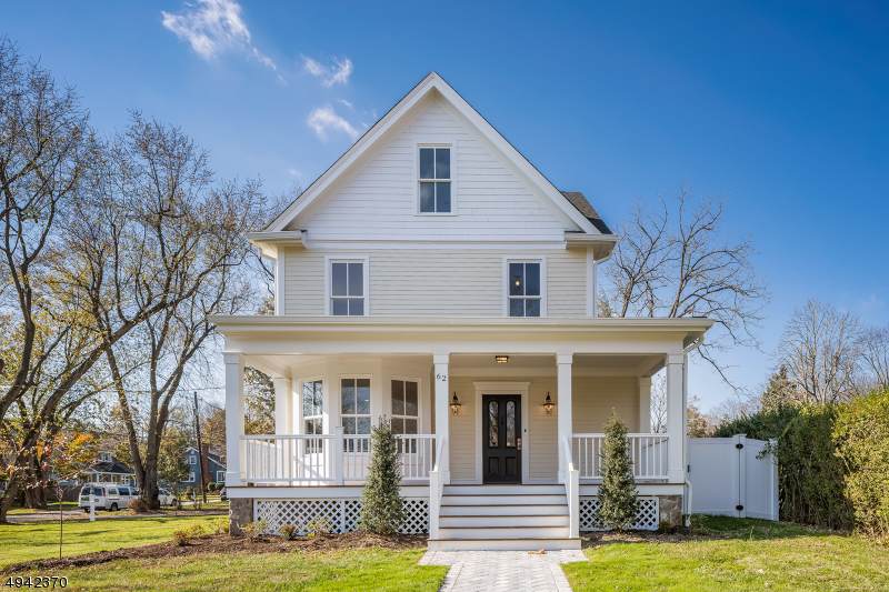 62 N Finley Ave - Photo 1