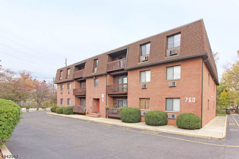 760 Mill St, Unit C-5 - Photo 1