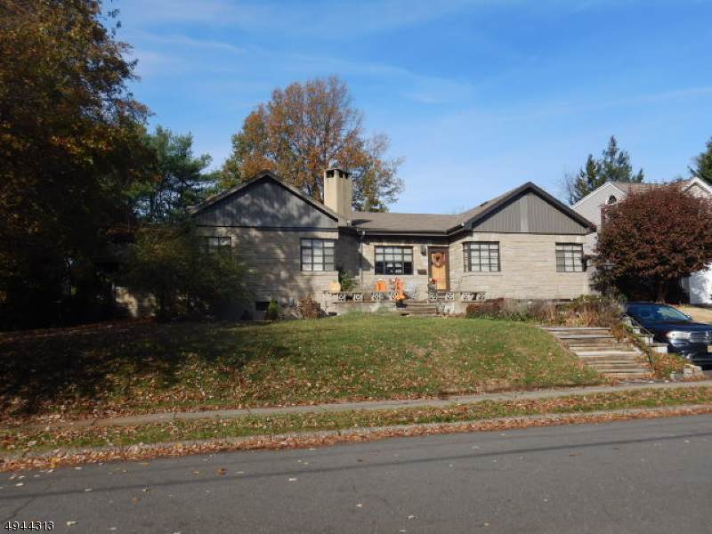 11 Overlook Ter - Photo 1