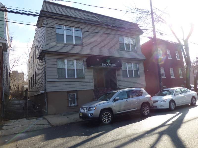 94 S Devine St - Photo 1