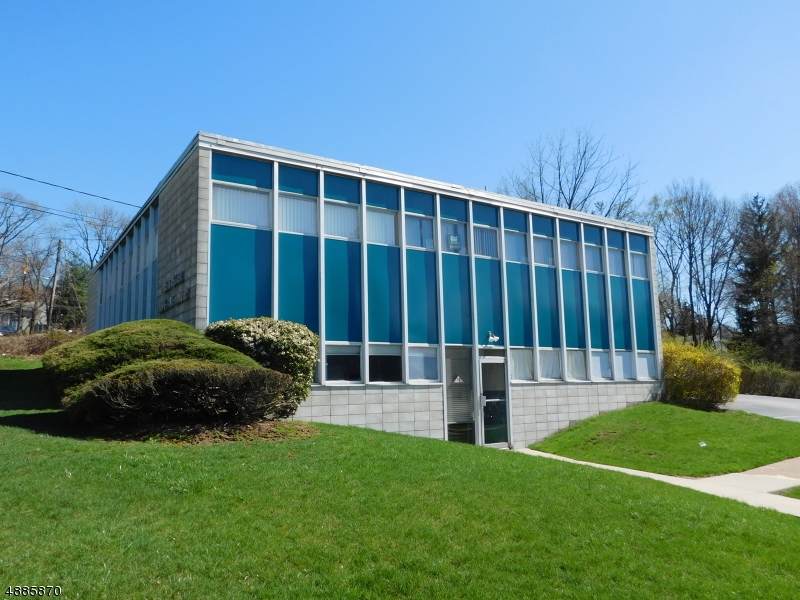 588 Eagle Rock Ave - Photo 1