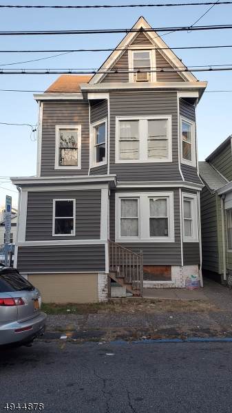 32 Manchester Ave - Photo 1