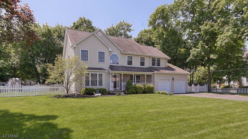 3 Sherman Ave - Photo 1