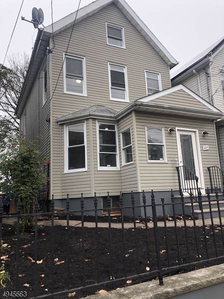 409 Maple Ave - Photo 1