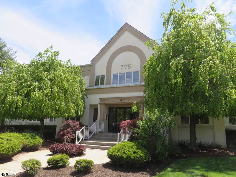 775 Mountain Blvd - Photo 1