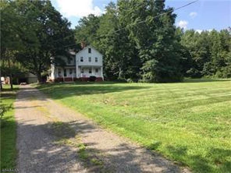 405 Main St - Photo 1