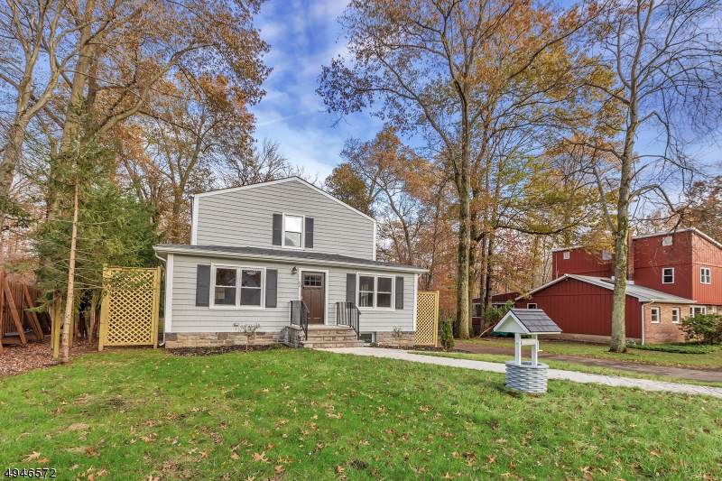 60 Ralph Pl - Photo 1