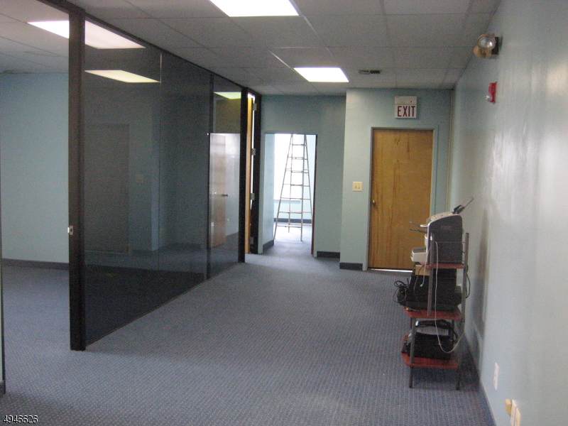 107 W South Ave - Photo 1